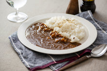 画像をギャラリービューアに読み込む, 神戸といえばマンドリルカレー1食&マンドリルの白いカレー1食 食べ比べセット(送料無料)